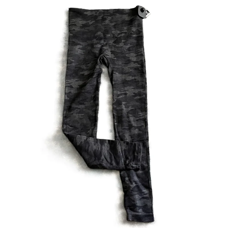 Camouflage Print Pants Leggings By Spanx, Size: S