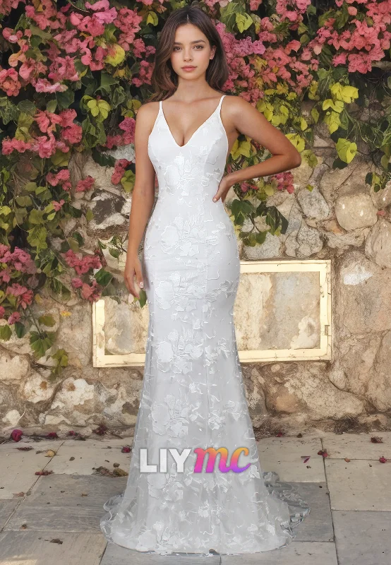 V-Neck Spaghetti Straps Appliques Mermaid Beach Wedding Dress