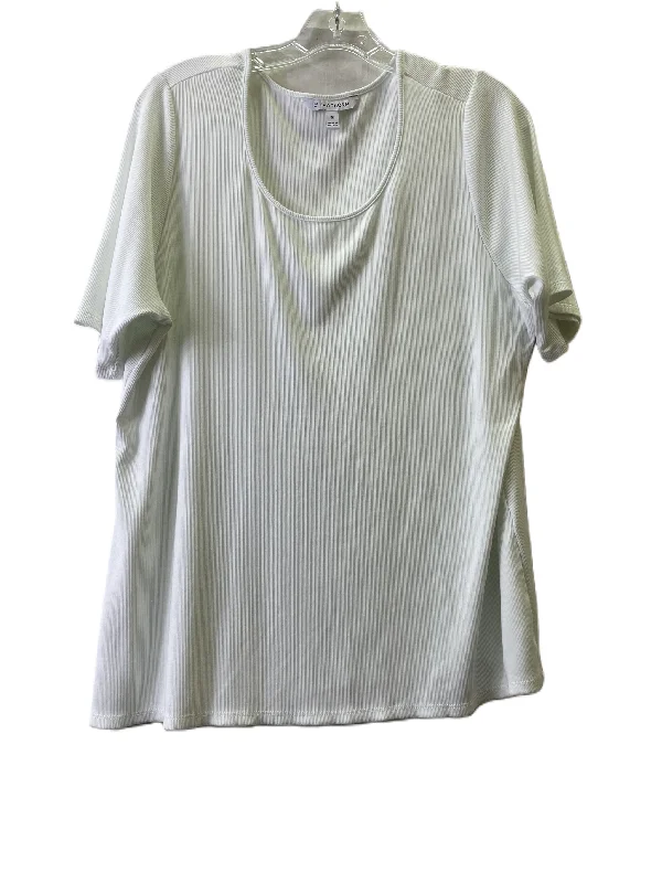 Top Short Sleeve By Hawthorn In White, Size: 3x