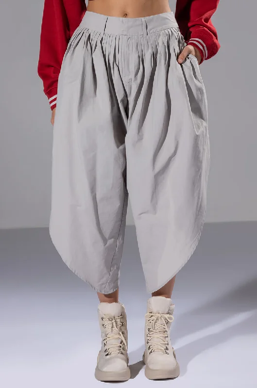 TRE CHIC CROPPED OVERSIZED PANTS