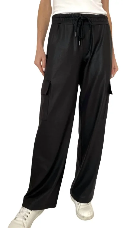 Women's Coated Headliner Cargo Pant In Black