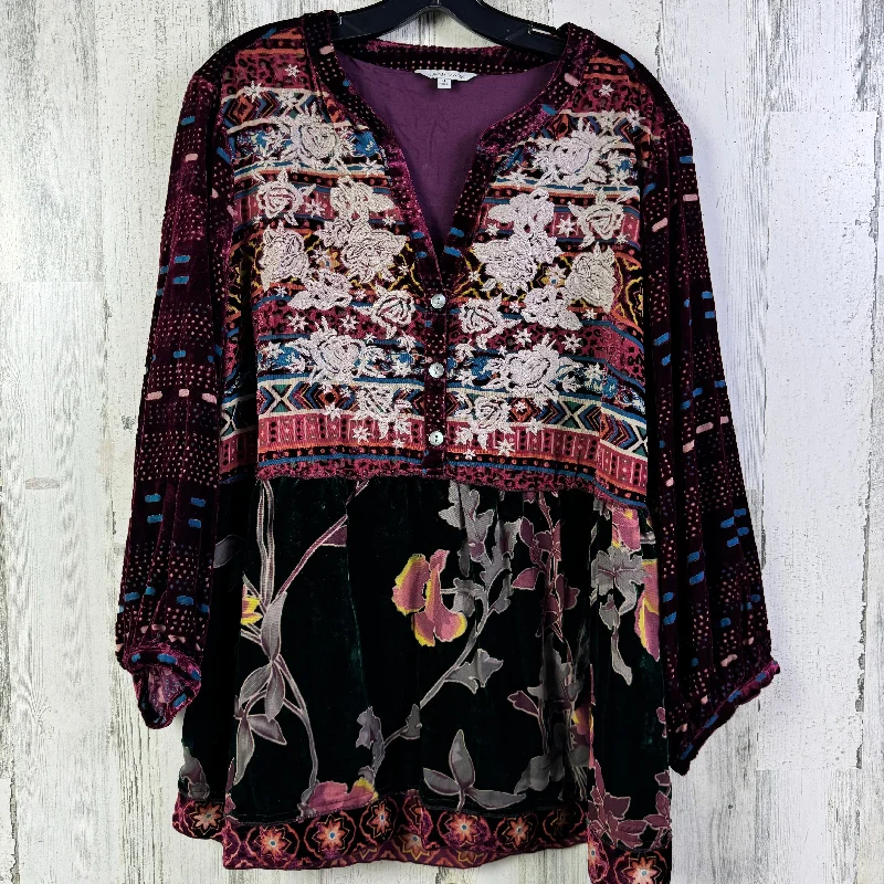 Top Long Sleeve By John Mark In Maroon, Size: Xl