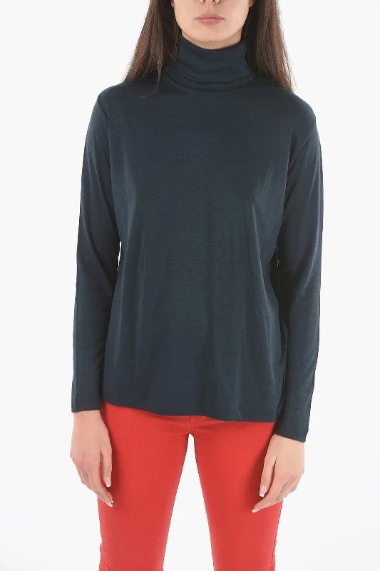 Woolrich Lightweight Turtle-Neck Sweater